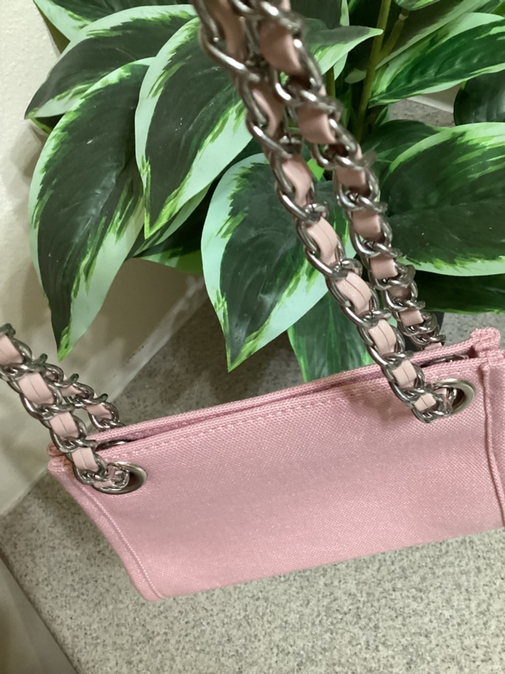 Dior Pink Chain-Detail Crossbody Bag - Picture 3 of 4